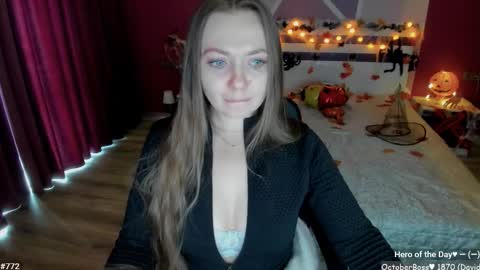 Snapshot of lizaghost chatting on October 22, 11:21 am Girl next door online show from October 22, 11:21 am