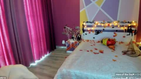 Snapshot of lizaghost chatting on October 24, 11:39 am Girl next door online show from October 24, 11:39 am