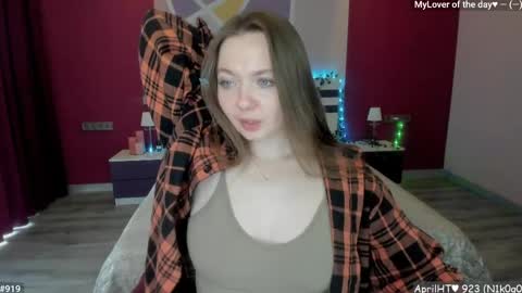 Snapshot of lizaghost chatting on April 17, 11:46 am Girl next door online show from April 17, 11:46 am