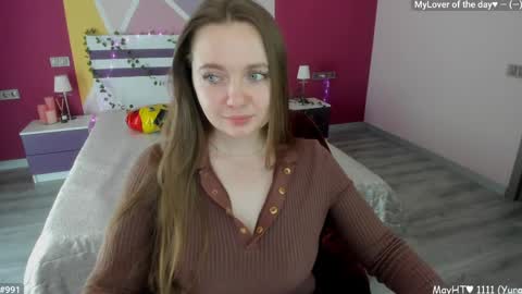 Snapshot of lizaghost chatting on May 4, 11:39 am Girl next door online show from May 4, 11:39 am