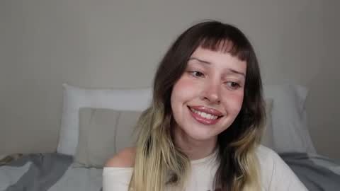 lizgein online show from May 20, 1:23 am