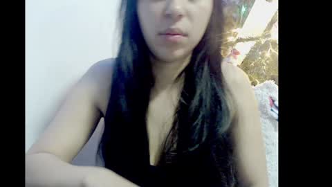 Snapshot of lizz1305 chatting on December 20, 2:38 pm lizz1305 online show from December 20, 2:38 pm