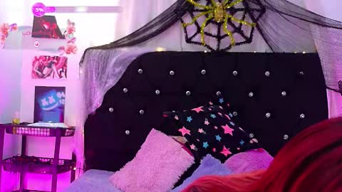 Snapshot of lizz_bela1 chatting on October 24, 9:55 pm Lizz online show from October 24, 9:55 pm