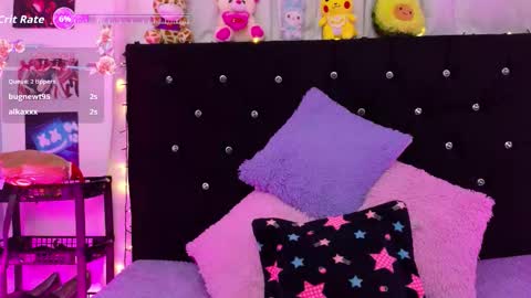 Snapshot of lizz_bela1 chatting on December 1, 10:37 pm Lizz online show from December 1, 10:37 pm