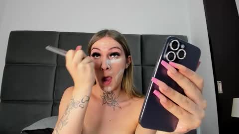 lizz_luna online show from October 4, 3:21 pm