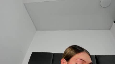 lizz_luna online show from October 17, 3:47 pm