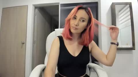 lizzdoux online show from December 16, 3:00 am