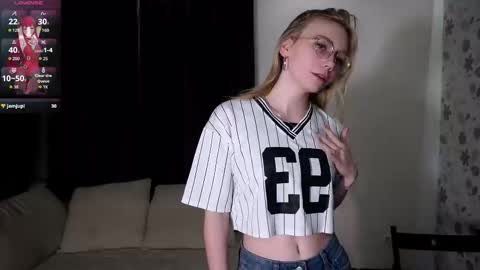 Megan online show from December 21, 5:31 pm