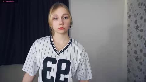 Megan online show from January 18, 6:23 pm