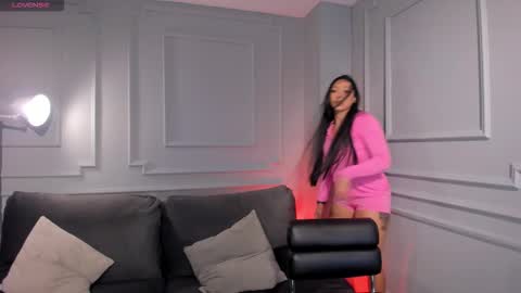 Lizzi  online show from October 4, 1:42 pm