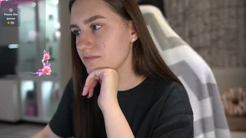 Lizi-Fox online show from December 4, 2:31 am