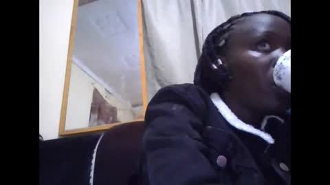 Snapshot of lizzie2020 chatting on May 31, 6:53 pm lizzie2020 online show from May 31, 6:53 pm