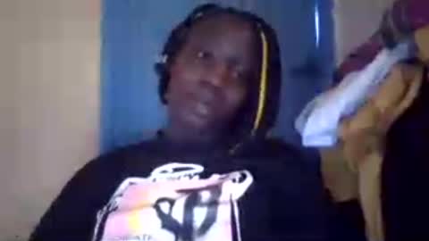 Snapshot of lizzie2020 chatting on June 12, 8:46 am lizzie2020 online show from June 12, 8:46 am
