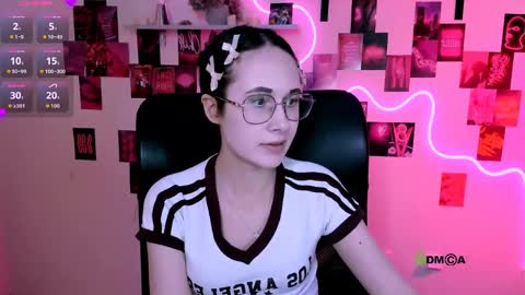 Snapshot of lizzie_boom chatting on May 9, 6:57 pm lizzie_boom online show from May 9, 6:57 pm