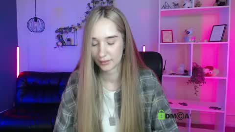 Snapshot of lizzie_boom chatting on May 11, 2:45 pm lizzie_boom online show from May 11, 2:45 pm