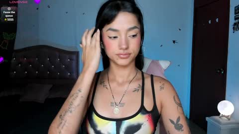 Lizzie online show from December 13, 11:50 pm