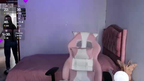 Lizzie online show from February 18, 6:37 pm