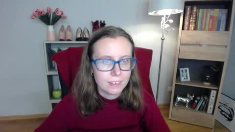 Lizzy online show from November 17, 6:30 am