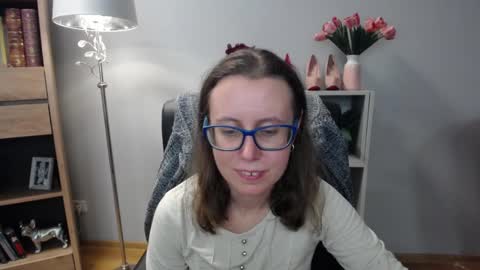 Lizzy online show from December 22, 5:26 am