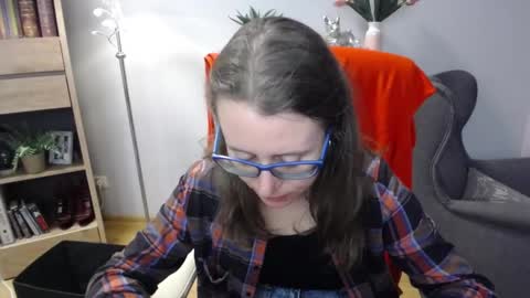 Snapshot of lizzy_sparkle chatting on March 23, 5:22 am Lizzy online show from March 23, 5:22 am