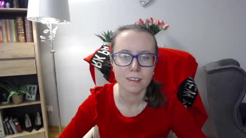 Snapshot of lizzy_sparkle chatting on March 24, 5:23 am Lizzy online show from March 24, 5:23 am