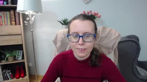 Snapshot of lizzy_sparkle chatting on March 26, 5:35 am Lizzy online show from March 26, 5:35 am