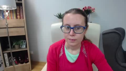 Lizzy online show from June 15, 4:36 am