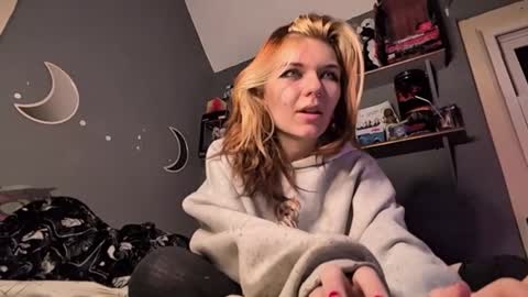 lizzybunny online show from December 2, 5:26 pm