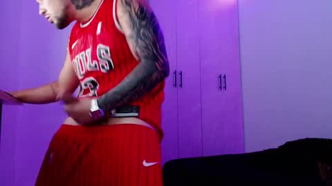 lliamm 2 online show from March 17, 7:50 pm