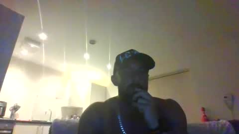 Leon online show from September 12, 7:14 pm