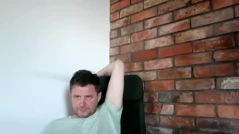 Snapshot of lllukasssxxx chatting on May 26, 2:13 pm lllukasssxxx online show from May 26, 2:13 pm