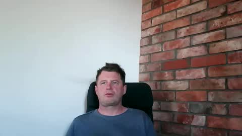 Snapshot of lllukasssxxx chatting on May 29, 4:49 pm lllukasssxxx online show from May 29, 4:49 pm