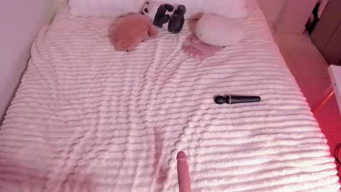 Snapshot of lm_kloeeh chatting on September 12, 12:44 am Kloe see you 28-11  to celebrate my birthday online show from September 12, 12:44 am