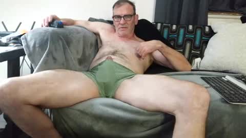 LongDick Daddy online show from August 8, 6:48 am