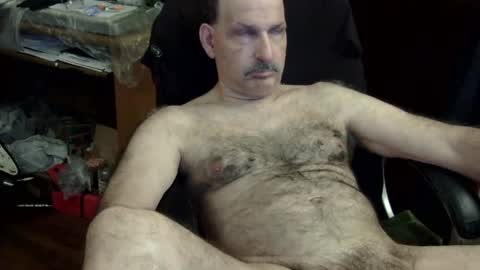 Snapshot of loades182025 chatting on October 6, 2:53 am loades182025 online show from October 6, 2:53 am