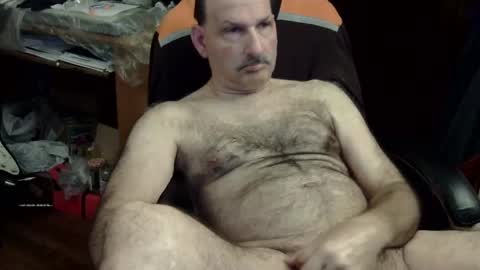 Snapshot of loades182025 chatting on October 17, 1:42 am loades182025 online show from October 17, 1:42 am