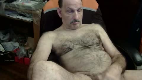 Snapshot of loades182025 chatting on October 24, 3:14 am loades182025 online show from October 24, 3:14 am