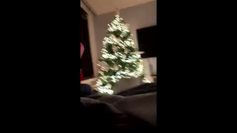 Snapshot of loadshoo chatting on December 8, 12:18 am Cumshooter online show from December 8, 12:18 am