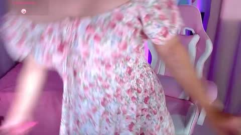 Snapshot of loaluxury chatting on January 22, 8:28 pm Pamela online show from January 22, 8:28 pm