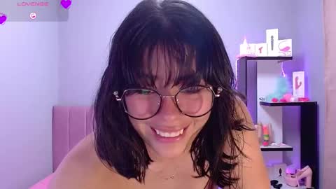 Snapshot of loaluxury chatting on February 22, 11:35 pm Pamela online show from February 22, 11:35 pm