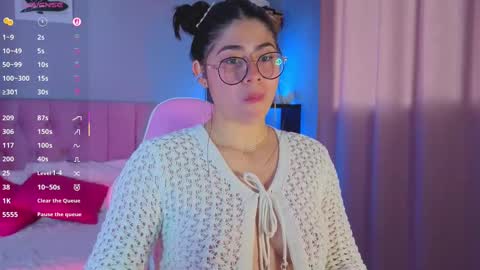 Snapshot of loaluxury chatting on October 7, 6:16 pm Pamela online show from October 7, 6:16 pm