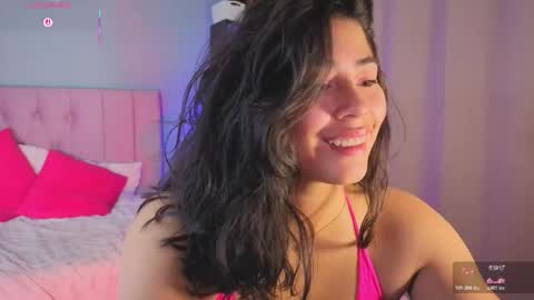 Snapshot of loaluxury chatting on December 5, 1:31 pm Pamela online show from December 5, 1:31 pm