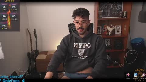 Lobito blanco Thefckingwolf main account online show from April 8, 6:41 pm