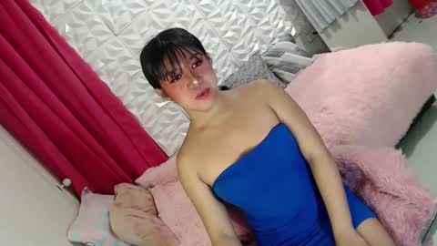 Snapshot of lobotara69 chatting on February 26, 2:15 am Thea online show from February 26, 2:15 am