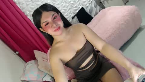 Snapshot of lobotara69 chatting on March 3, 6:59 am Thea online show from March 3, 6:59 am