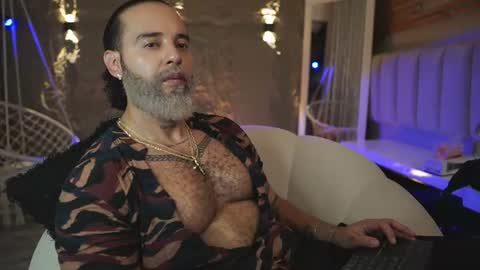 logan_cardenas1 online show from June 12, 1:15 am