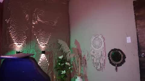 logan_cardenas1 online show from June 18, 12:44 am