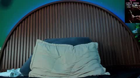 logan_griffin online show from November 28, 7:00 am