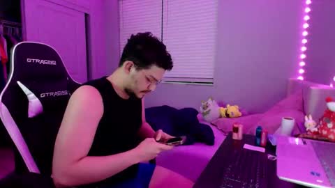 Logan suite22 online show from March 30, 5:30 am