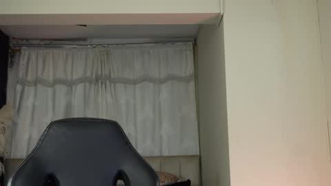 Snapshot of logan_varela chatting on October 5, 11:24 pm logan_varela online show from October 5, 11:24 pm